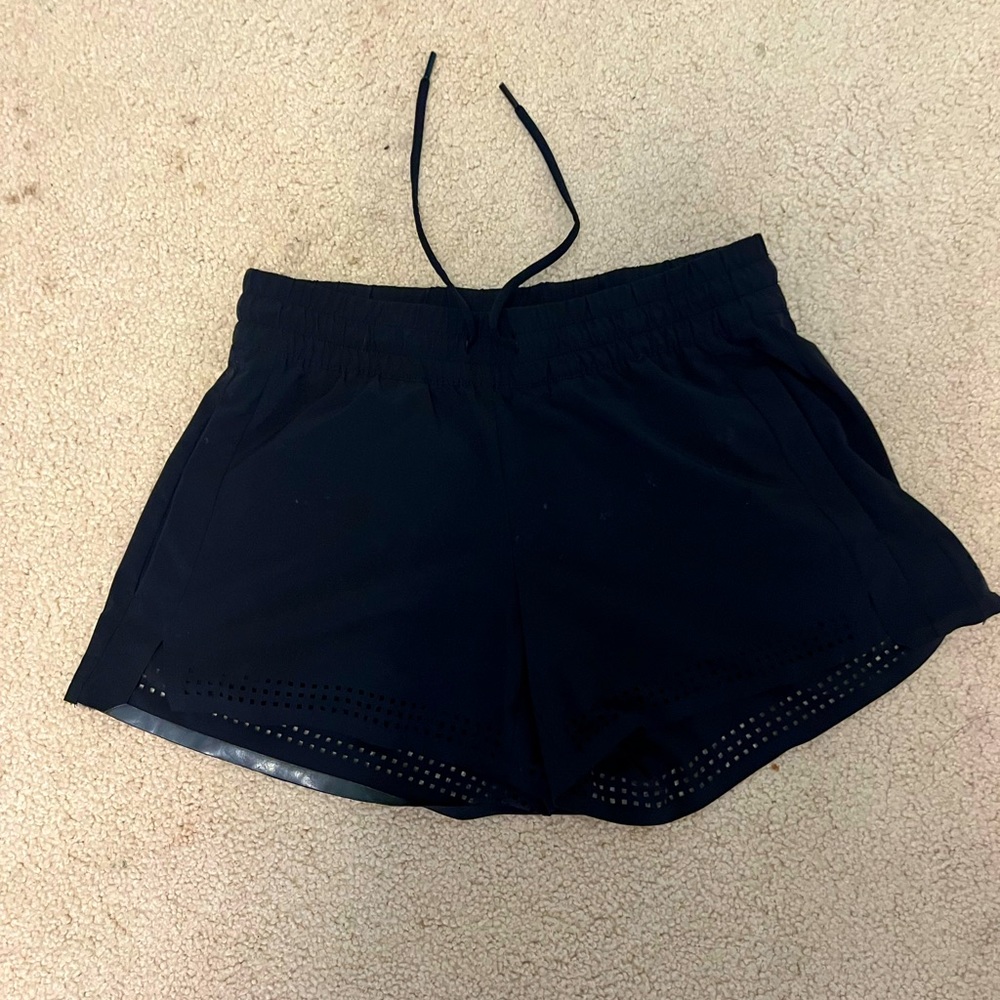 Athleta Women Black Shorts 2